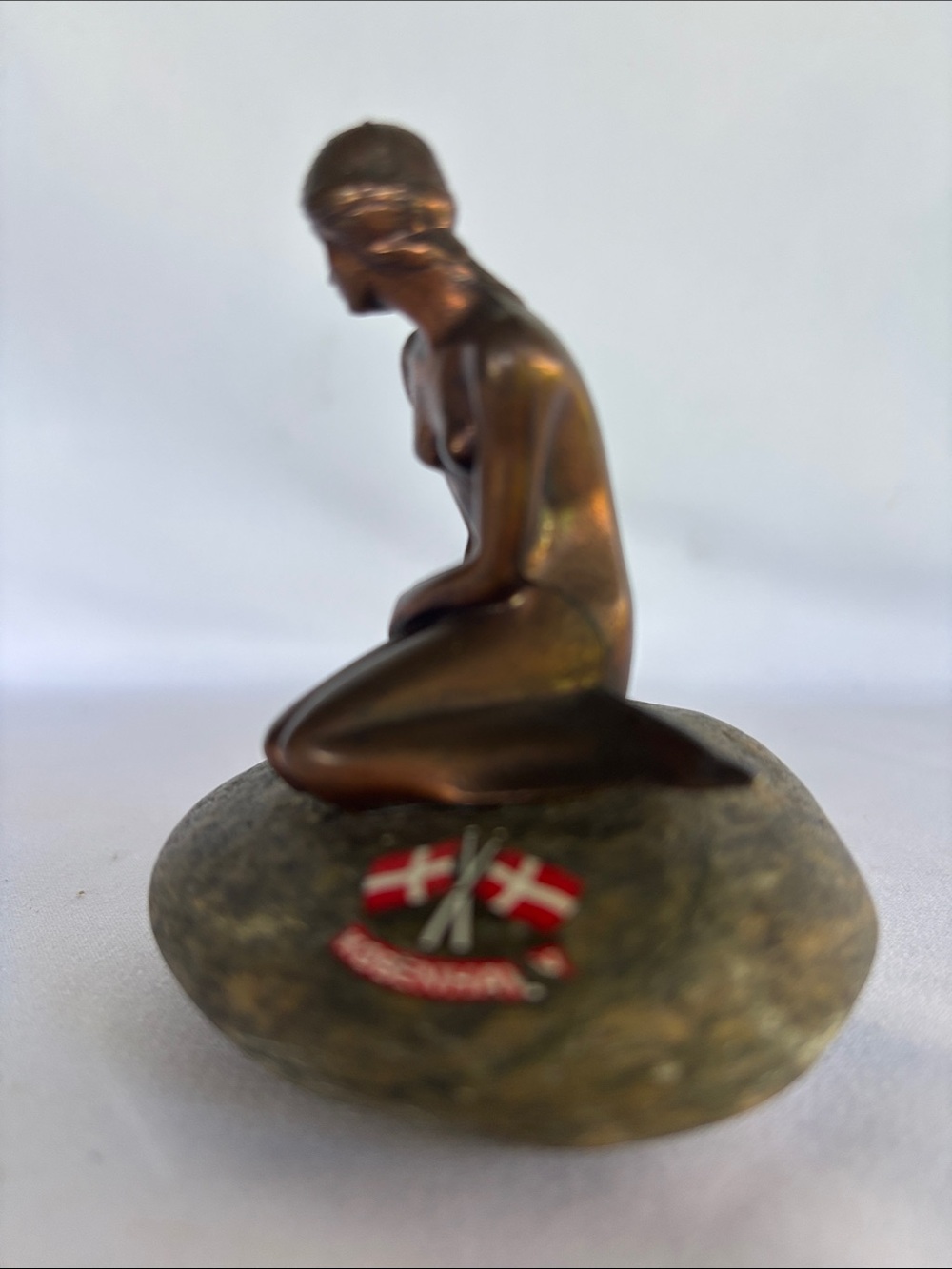 VINTAGE GENUINE BRONZE MERMAID FIGURINE SITTING ON STONE- KØBENHAVN- COPENHAGEN - Picture 5 of 11